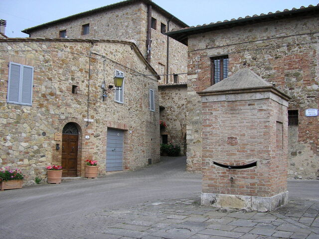 street of murlo