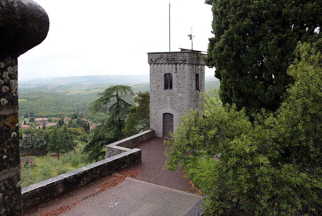 Castello di Brolio, ramparts
