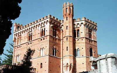 Castello di Brolio, facade