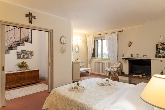 Villa L'elsa Beautiful Country Home, bedroom