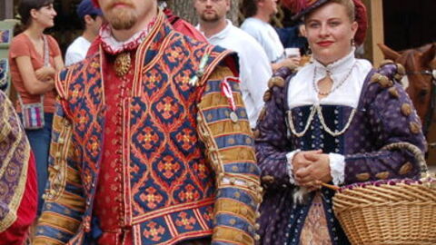 Medieval costumes at Vinci festival