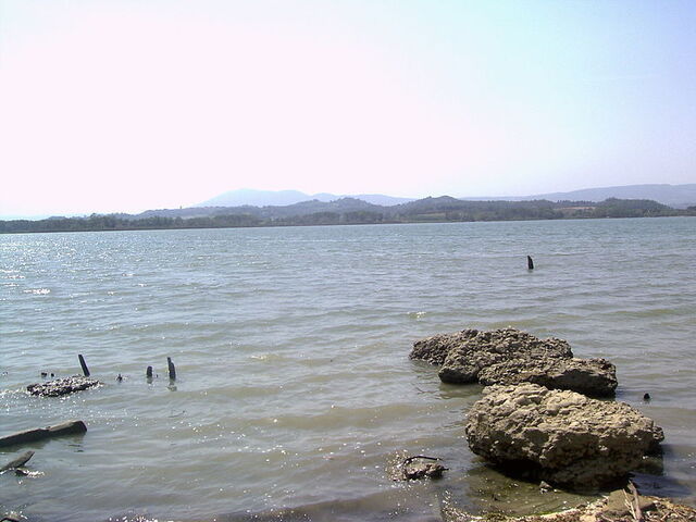 view of chiusi lake