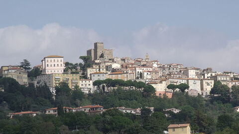 manciano town