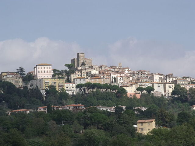 manciano town