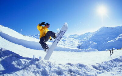 Snowboarding on the snow