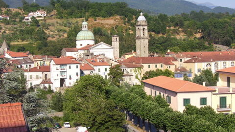 Pontremoli town