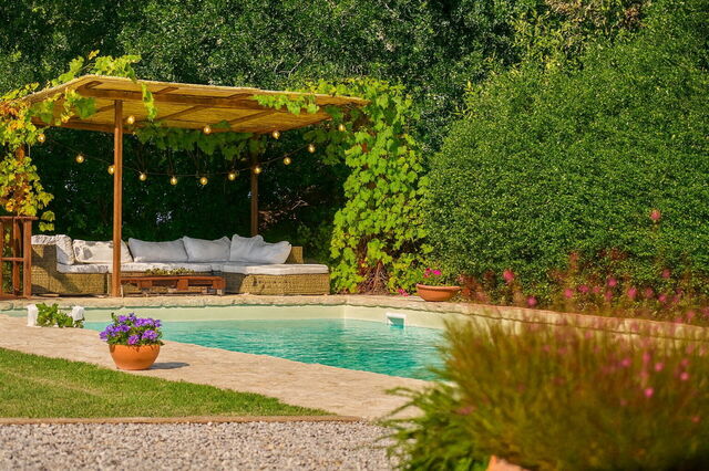 Novellina, pool