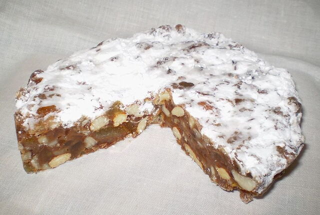 Local cuisine, panforte