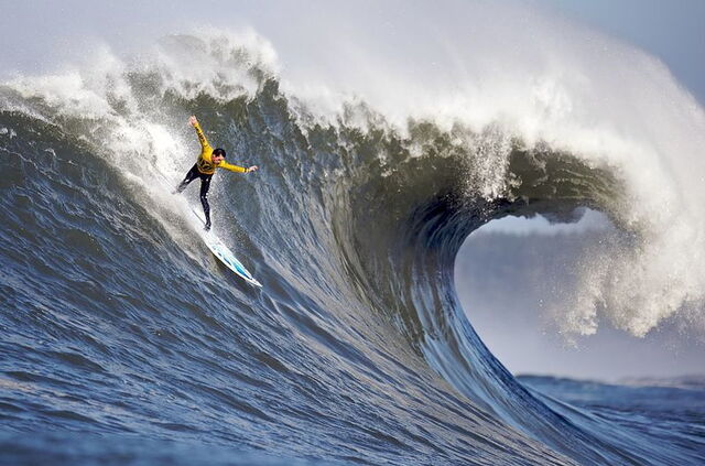 Surf on the waves