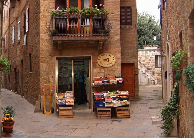 Pienza Streets