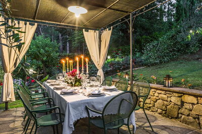 Dining al fresco at Torre del Cielo