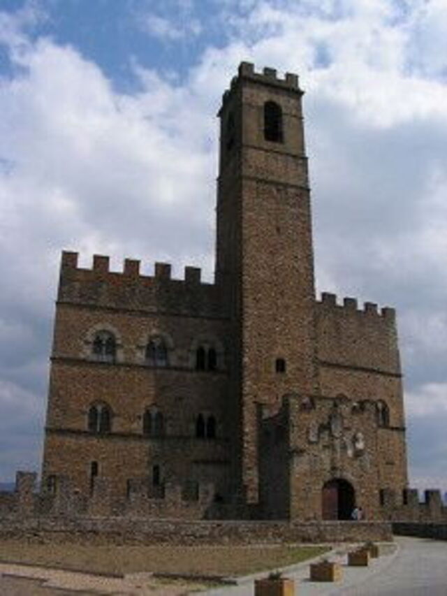 Front view of the castle of Poppi