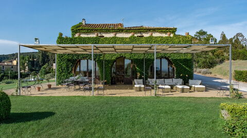 Villa Bagnoli, exterior