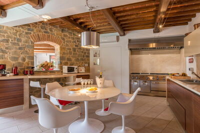 Villa Vico, Kitchen