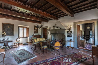 Castello Uliveta, living room