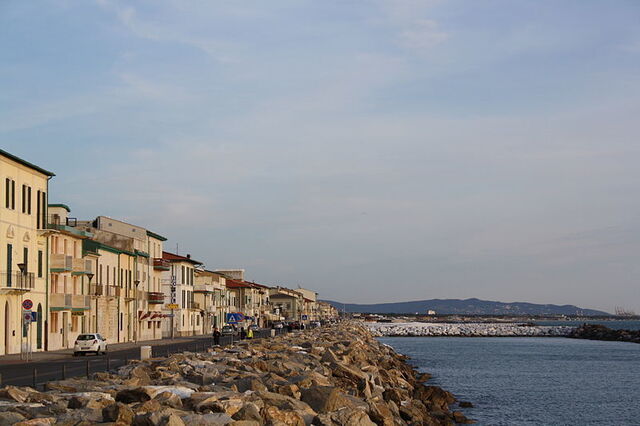 Coast of Marina di Pisa