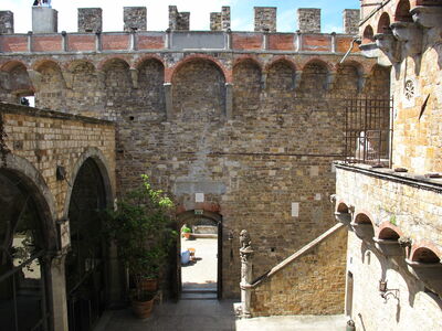 Courtyard, Vincigliata Castle