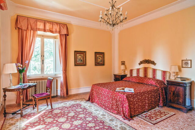 Villa Staggia, bedroom