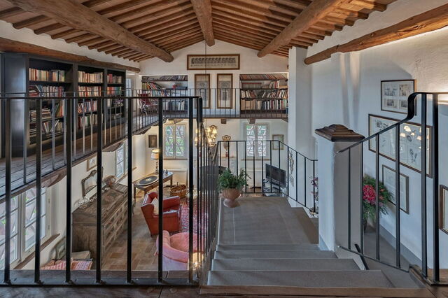 Villa Marlia, library