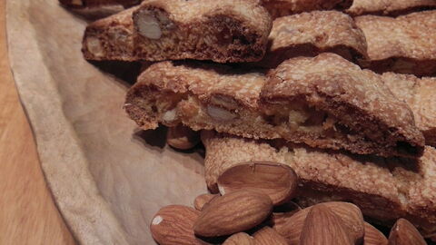 Cantuccini biscuits