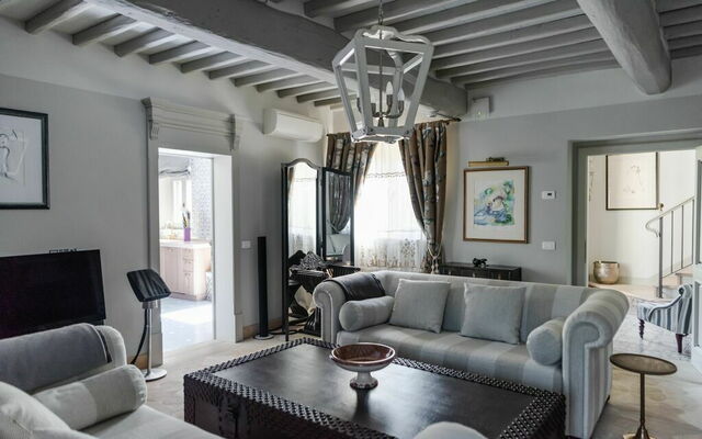 Villa Maggio, Interior