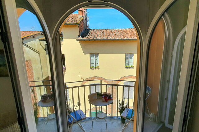 Sui Tetti Di Lucca, Balcony