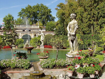 Palazzo Pfanner, garden