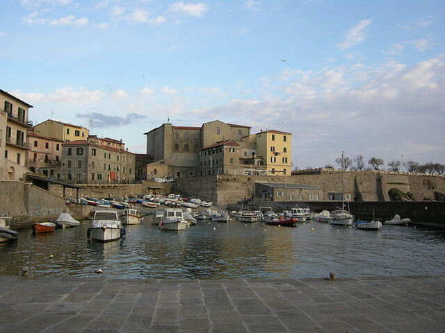 Piombino port