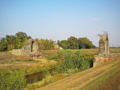 Medici bridge near Poggio a Caiano