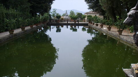 Pond at Villa Torrigiani