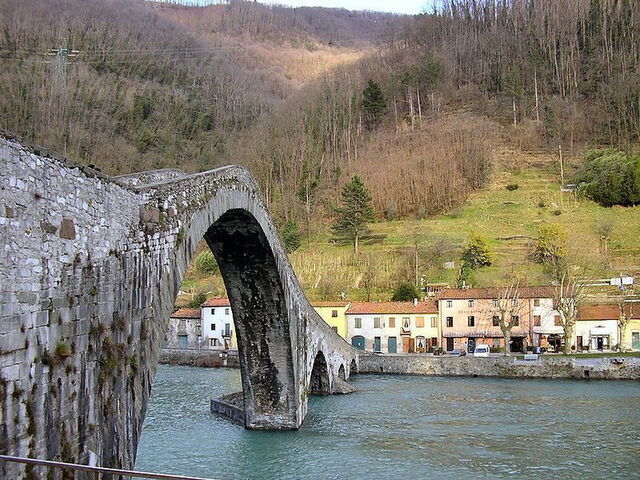 Ponte Maddalena in Borgo a Mozzano