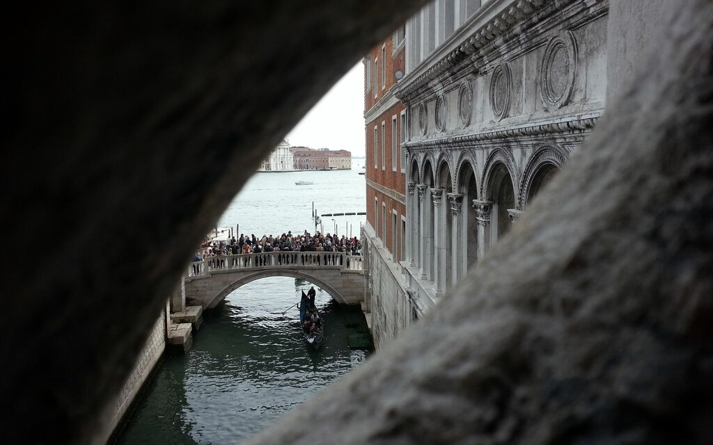 View through a Venice pattern