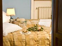 Accommodation:&nbsp;Grecale