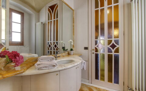 Villa Lucolena: Property, Room, Interior Design, Building, Bathroom, Home, Floor, House, Real Estate, Architecture