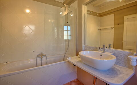 Casa Olivia: Bathroom, Property, Room, Bathtub, Tap, Wall, Interior Design, Plumbing Fixture, Tile, Building