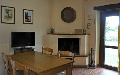 Ciclamino: Room, Property, Furniture, Living Room, Interior Design, Floor, Building, Fireplace, Hardwood, Hearth