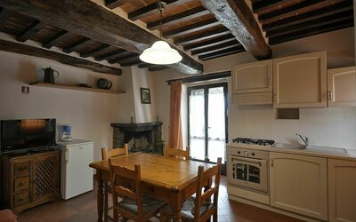 Rosa: Room, Property, Building, Furniture, Ceiling, Kitchen, Interior Design, Beam, House, Floor