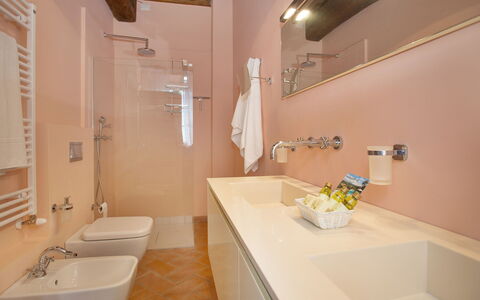 Santo Stefano 10: Bathroom, Room, Property, Interior Design, Building, Real Estate, Architecture, House, Plumbing Fixture, Bathtub