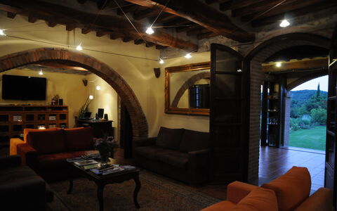 Villa Di Seripa: Property, Building, Room, Interior Design, Ceiling, Lighting, Real Estate, Architecture, House, Estate