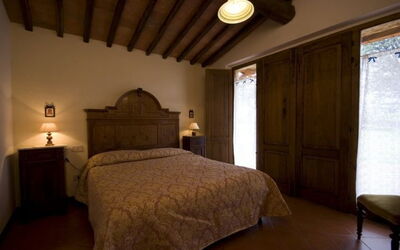 Accommodation:&nbsp;Pergola