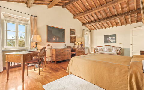 Il Vignale: Furniture, Wall, Bed, Bedroom, Bed Sheet, Bedding, Home, Interior Design, Bed Frame, Flooring