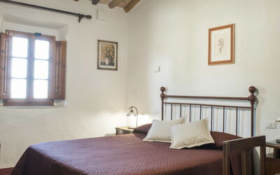 Accommodation:&nbsp;403
