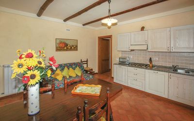 Quadrilocale: Room, Property, Building, Furniture, Kitchen, Floor, Interior Design, Wood Flooring, House, Real Estate