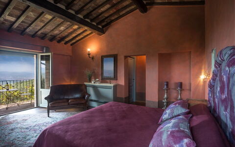 Villa Mandorlo: Bedroom, Room, Property, Bed, Building, Furniture, House, Interior Design, Bed Sheet, Real Estate