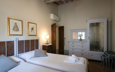 Case Sant'anna 14: Room, Bedroom, Furniture, Property, Bed, Interior Design, Building, Bed Sheet, Bed Frame, House