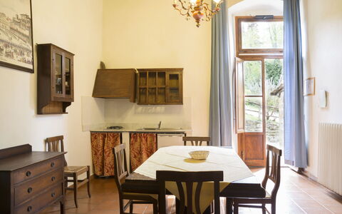 Accommodation:&nbsp;Belvedere 1