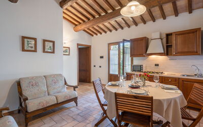 rocche-di-valiano-chianti-castelnuovo-berardenga-multiproprietà-mimosa-living-room