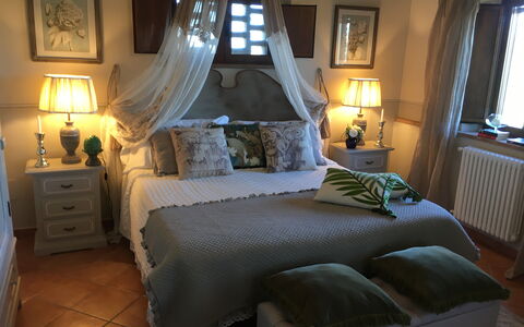 Villa Barbara: Bed, Lighting, Room, Interior Design, Wood, Floor, Green, Bedding, Property, Bedroom