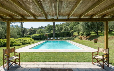 Villa de Ranieri: Plant, Property, Water, Swimming Pool, Nature, Azure, Shade, Rectangle, Leisure, Outdoor Furniture