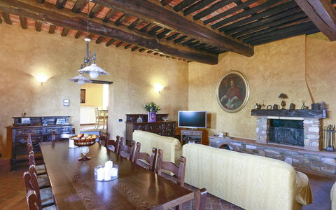 Montefiore: Property, Building, Interior Design, Room, Architecture, Furniture, Estate, Restaurant, House, Ceiling